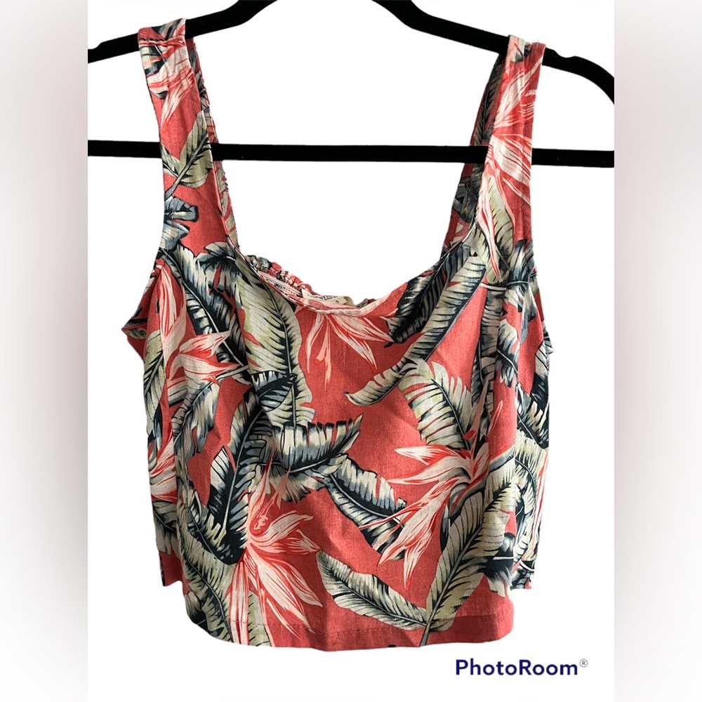 linen cropped tropical shirt . size Small